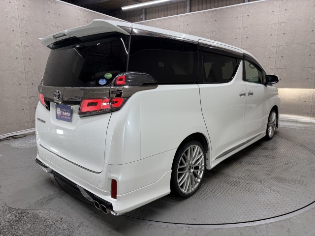 トヨタ ヴェルファイア