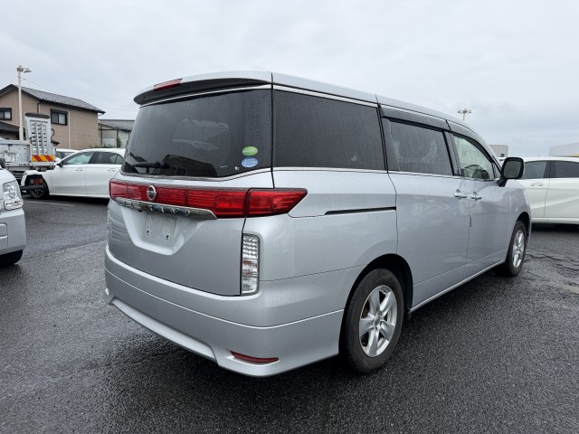 日産 エルグランド