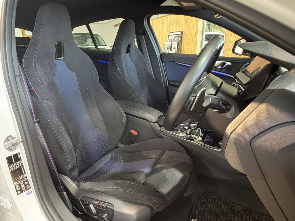 ＢＭＷ ＢＭＷ　１シリーズ　ＨＢ