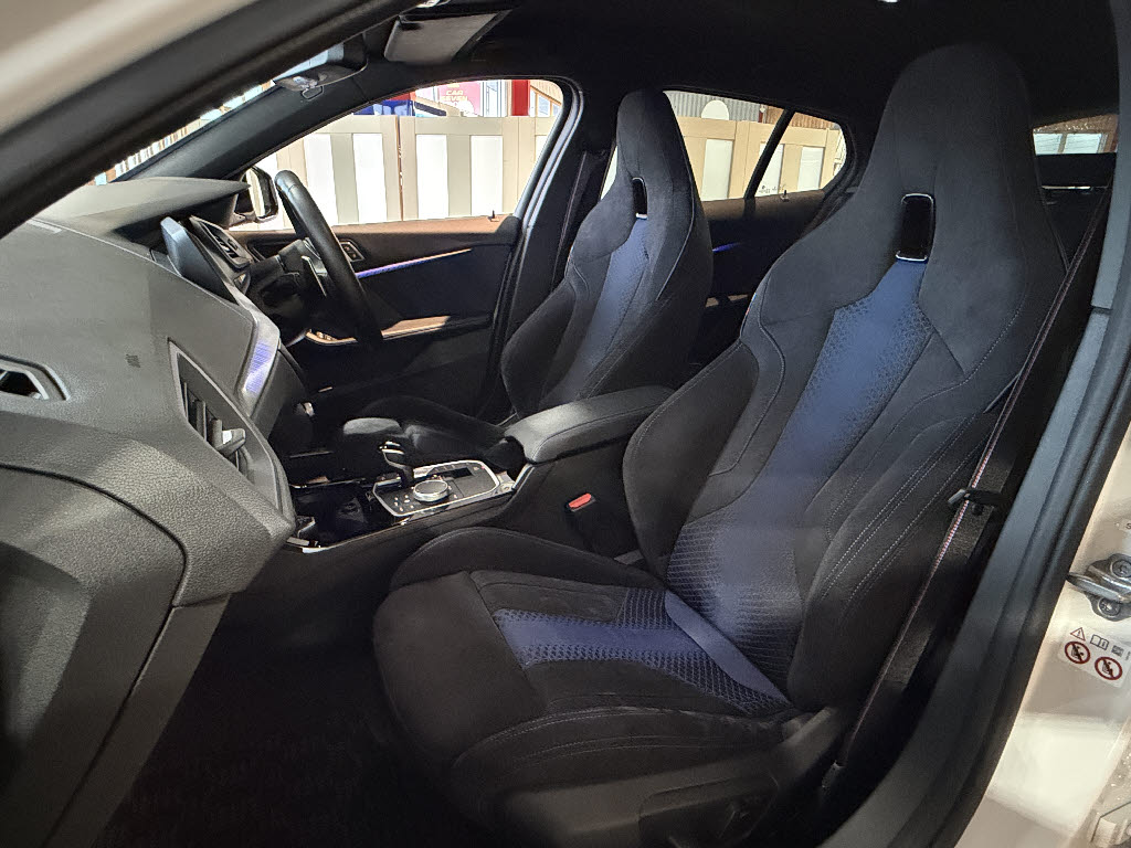 ＢＭＷ ＢＭＷ　１シリーズ　ＨＢ