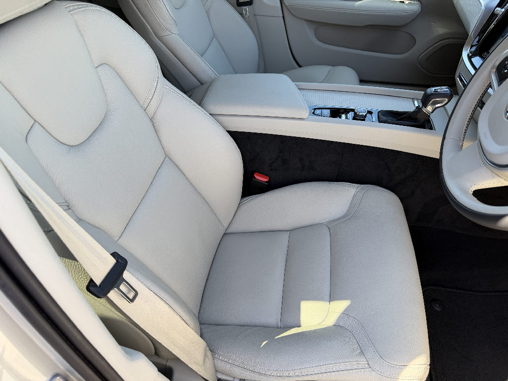 ボルボ ボルボ　Ｖ６０　ＳＵＶ