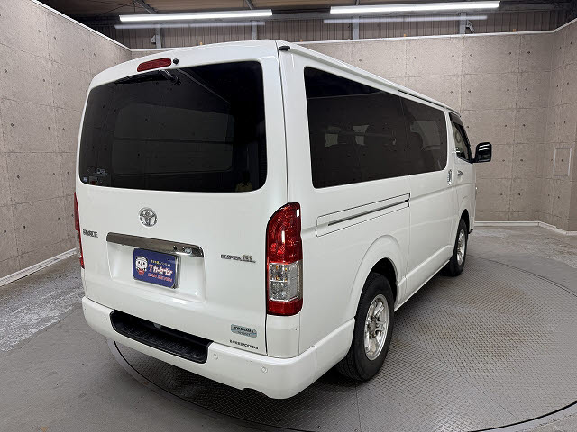 トヨタ ハイエースバン