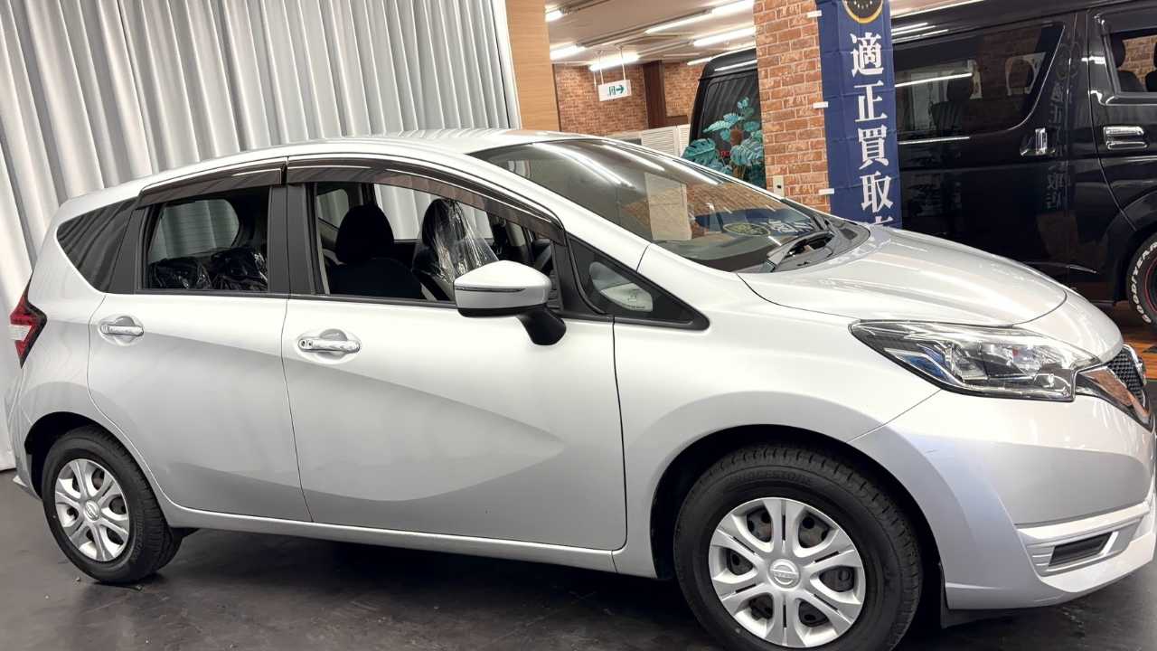 日産 ノート　ＨＢ