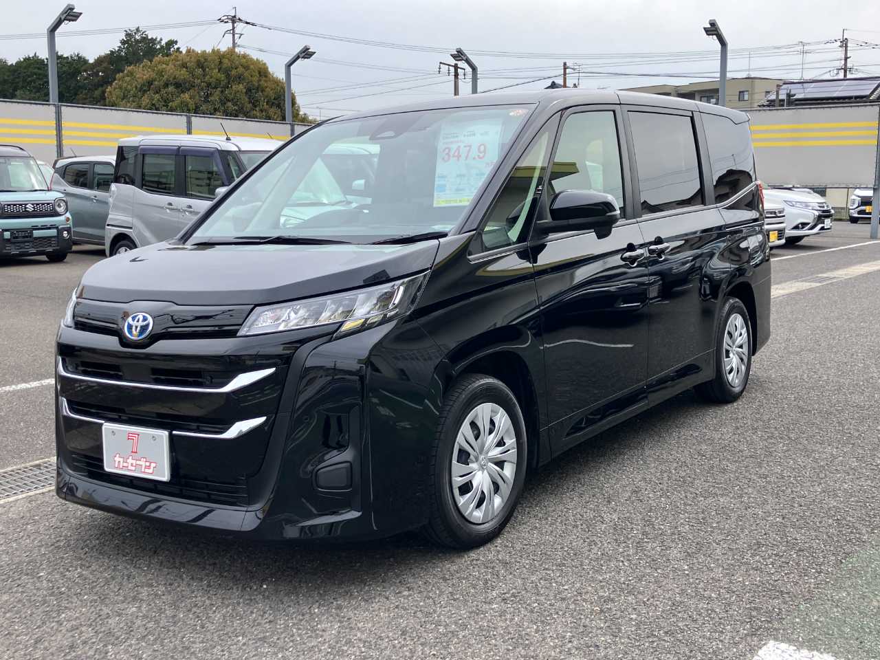 トヨタ ノア　ハイブリッド