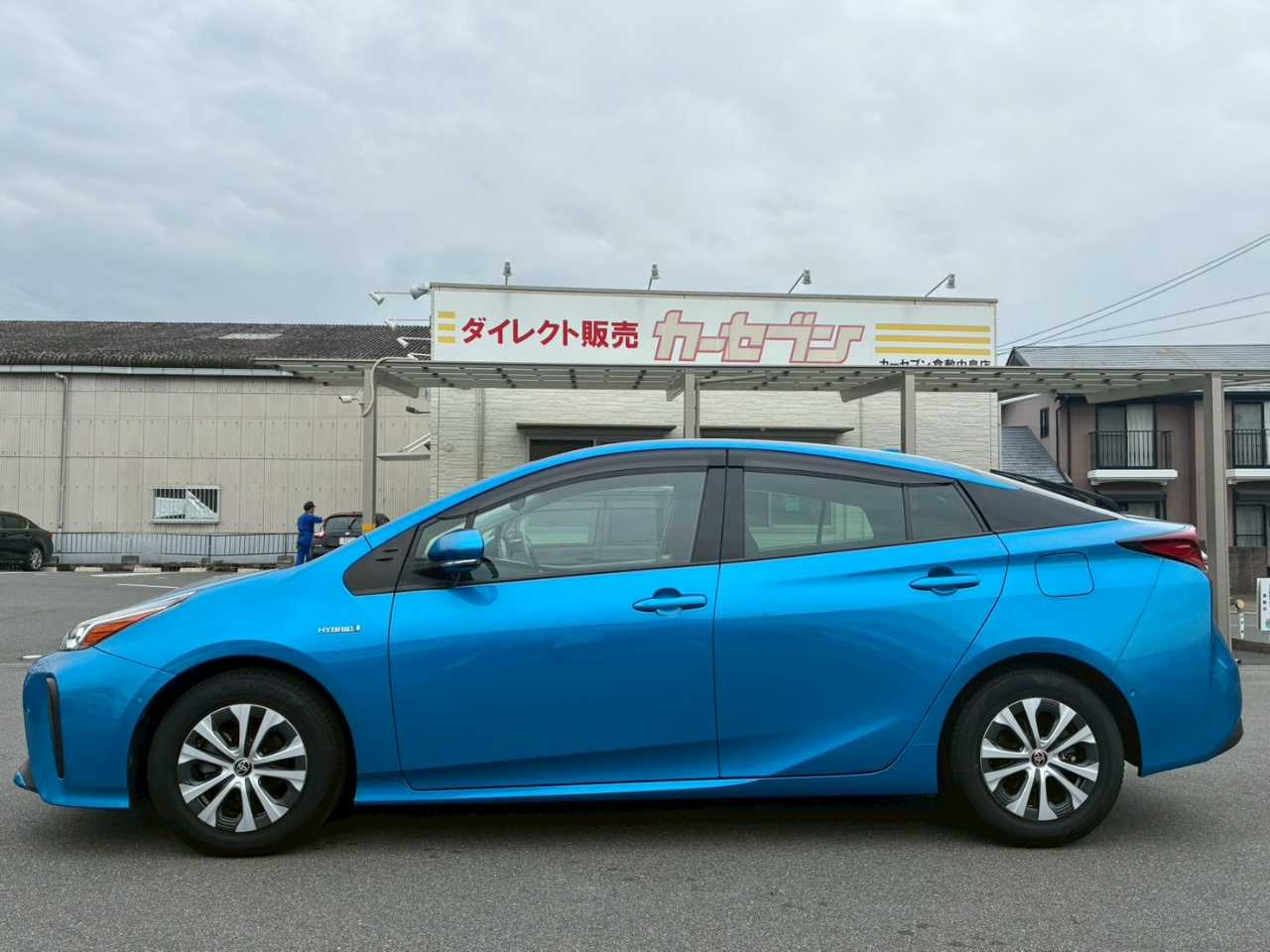 トヨタ プリウス