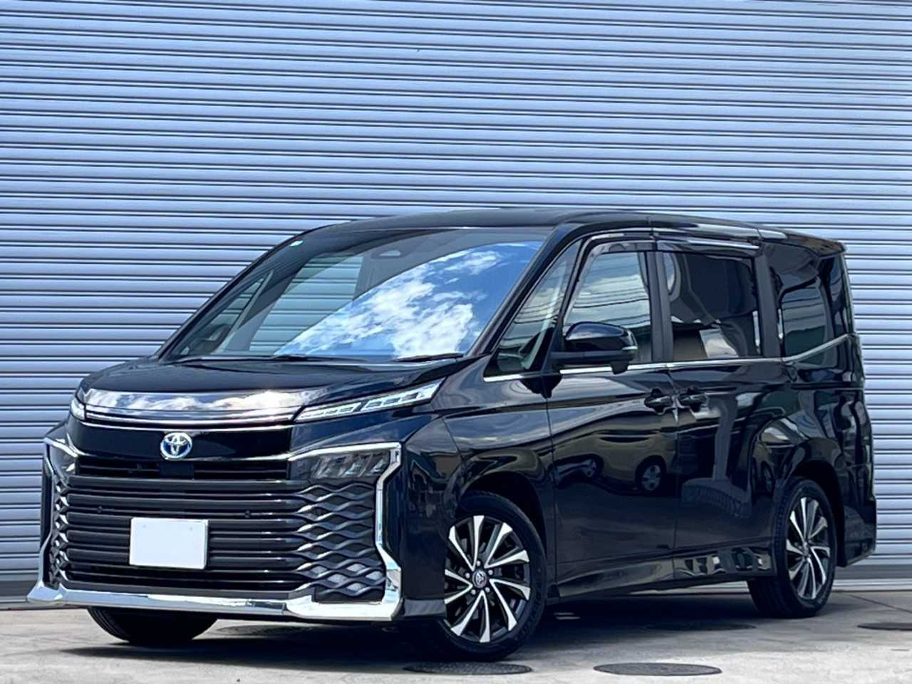 トヨタ ヴォクシー　ハイブリッド