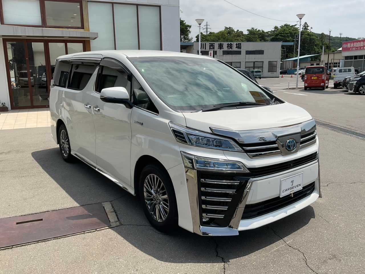 トヨタ ヴェルファイア　ハイブリッド