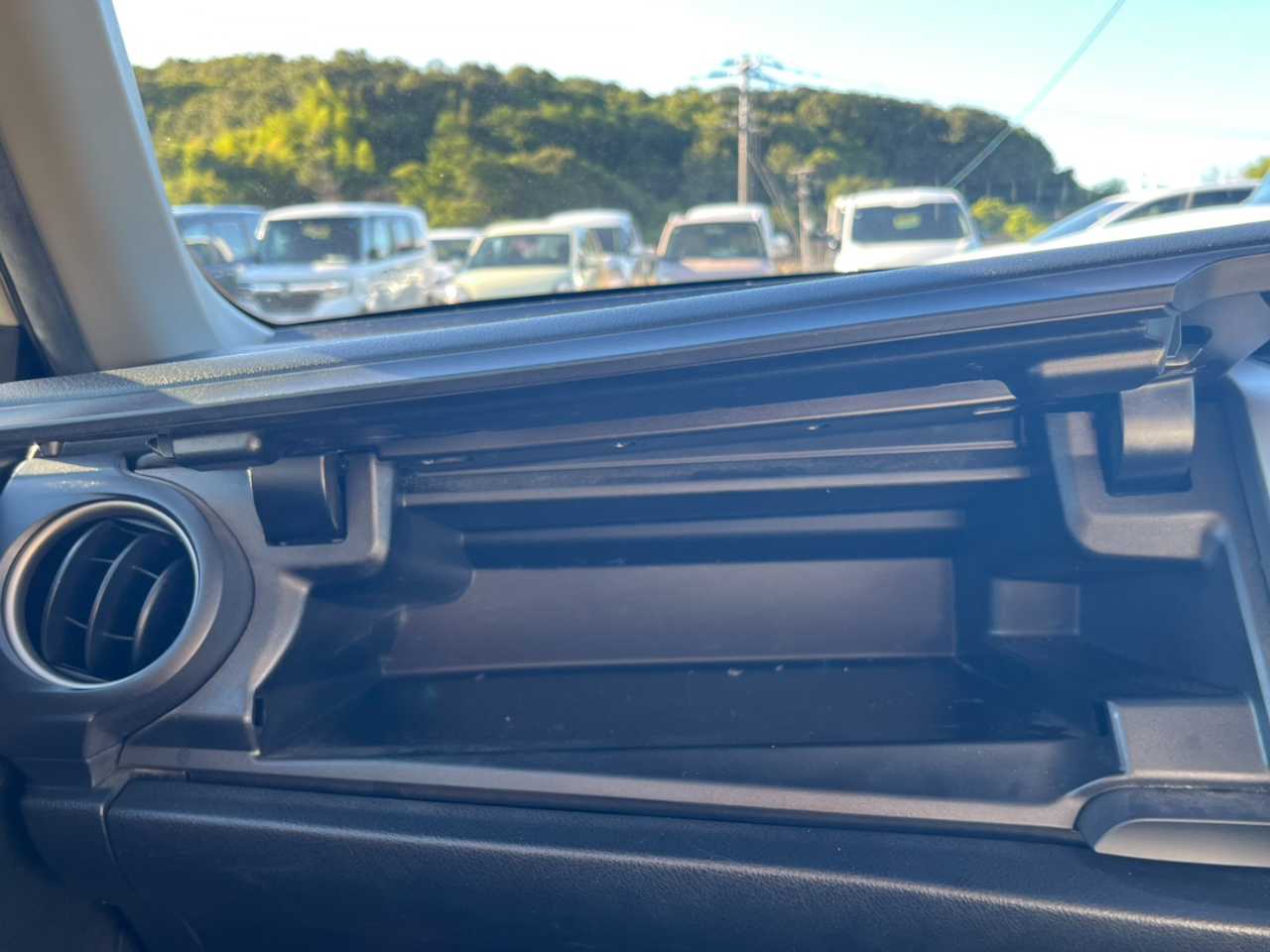 トヨタ カローラフィールダー　ハイブリッド