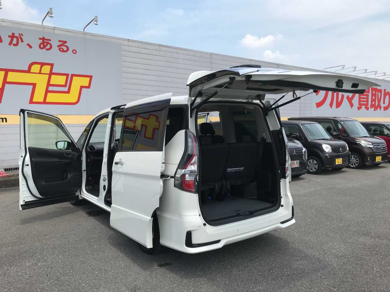日産 セレナ