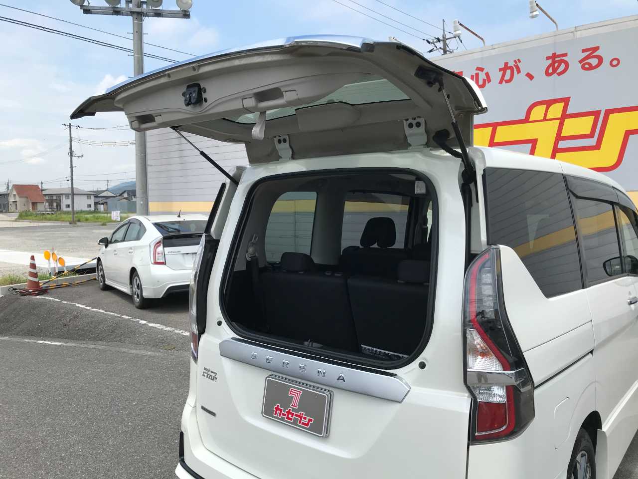 日産 セレナ