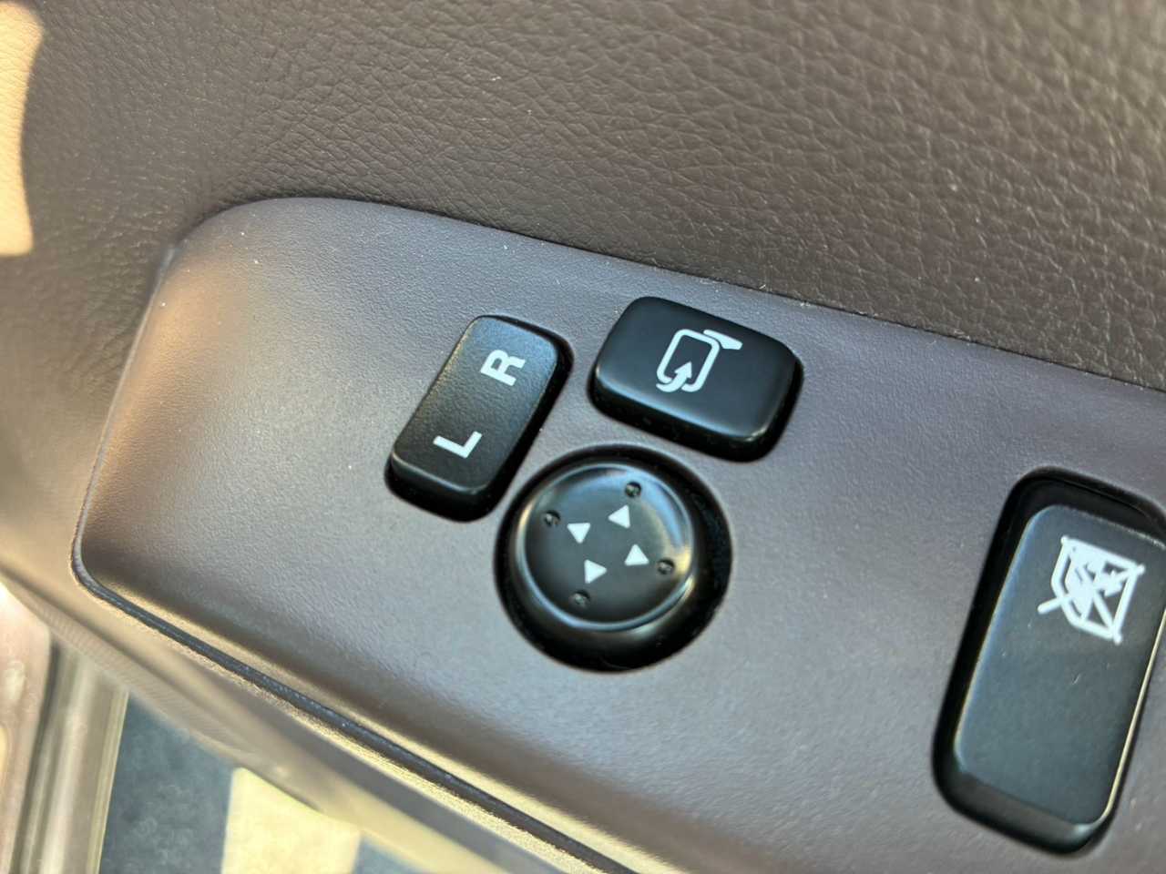 日産 モコ