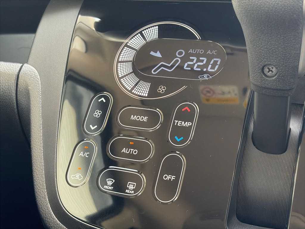 日産 デイズ　ルークス