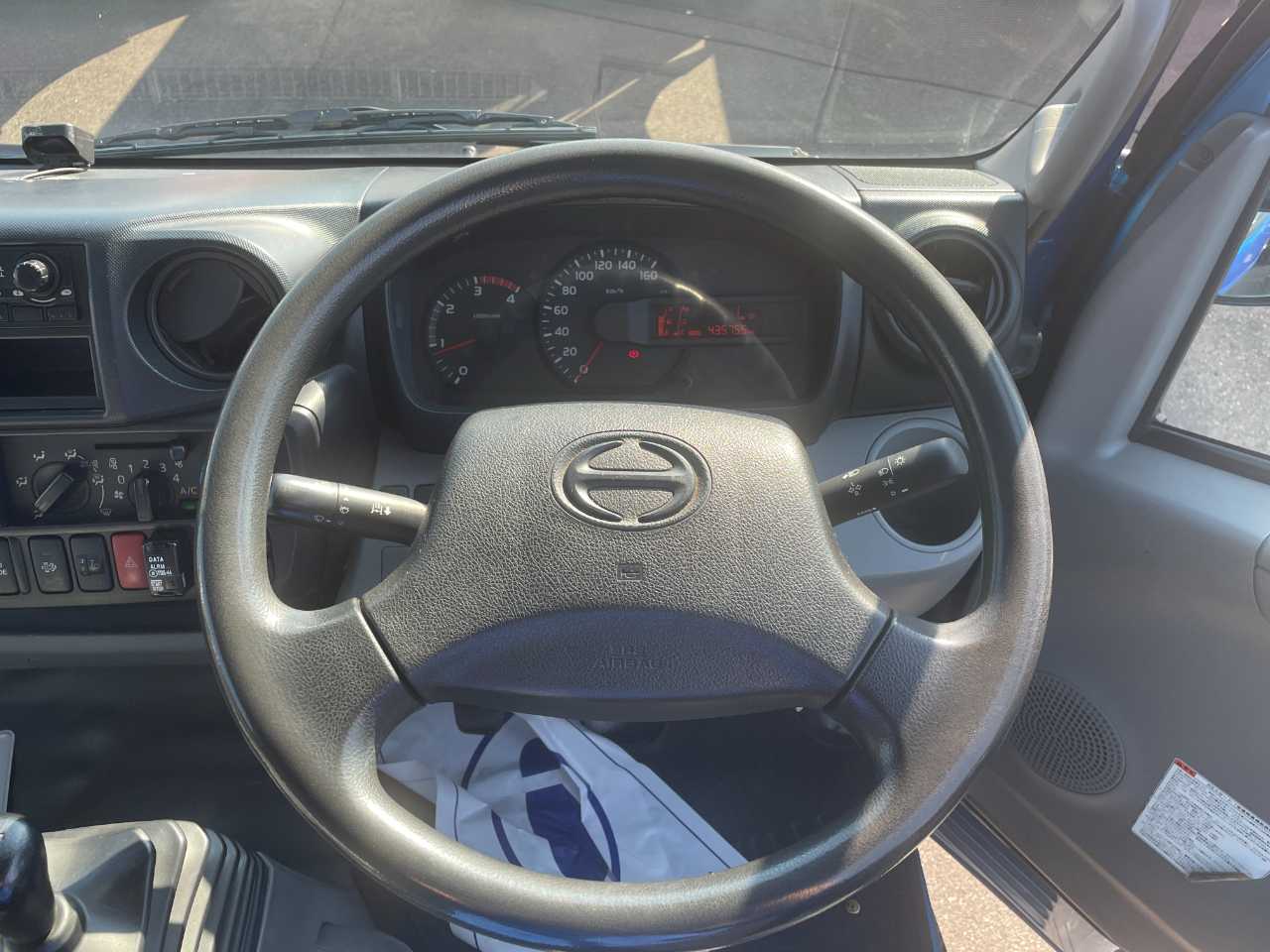 日野自動車 デュトロダンプ