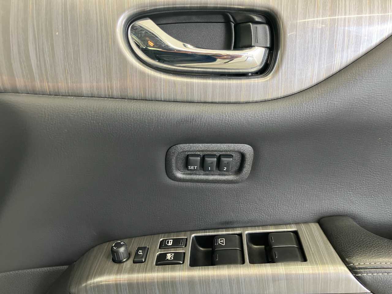日産 エルグランド