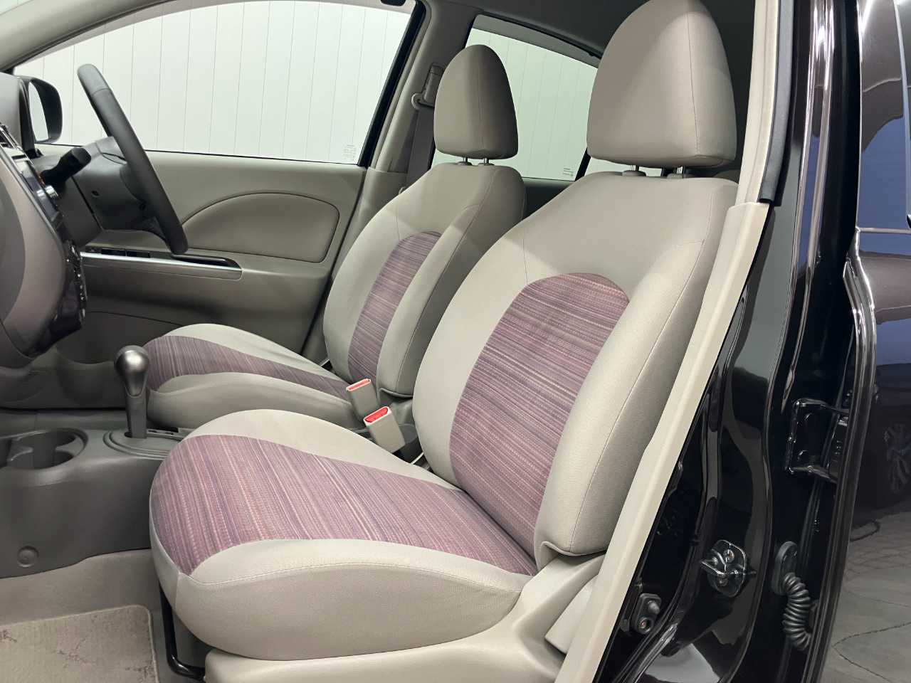日産 マーチ　ＨＢ