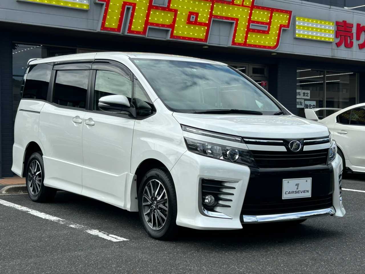 トヨタ ヴォクシー