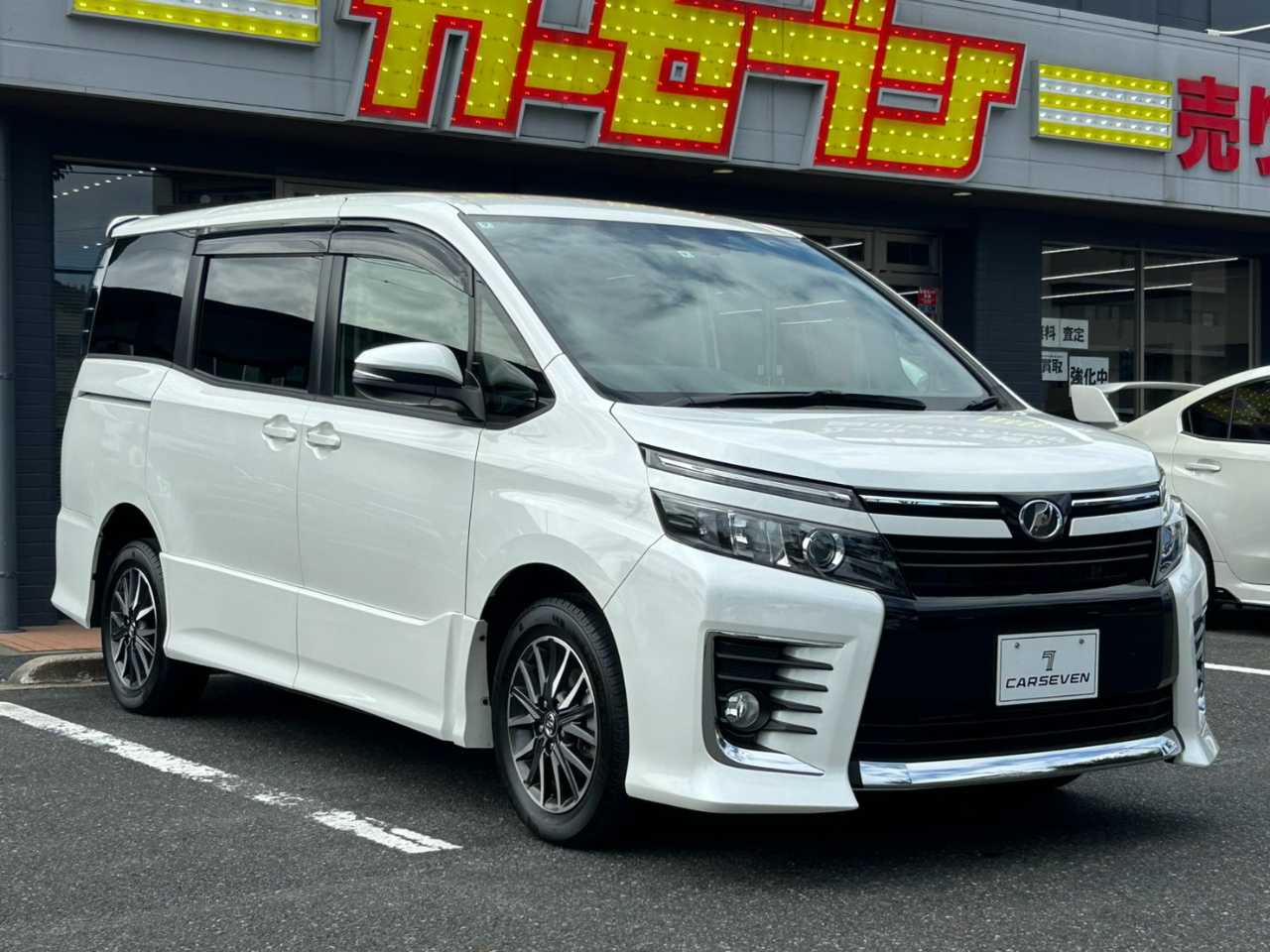 トヨタ ヴォクシー
