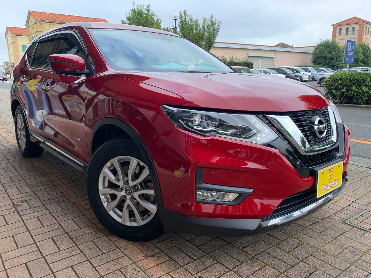 日産 エクストレイル　ハイブリッド