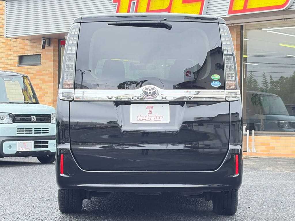 トヨタ ヴォクシー