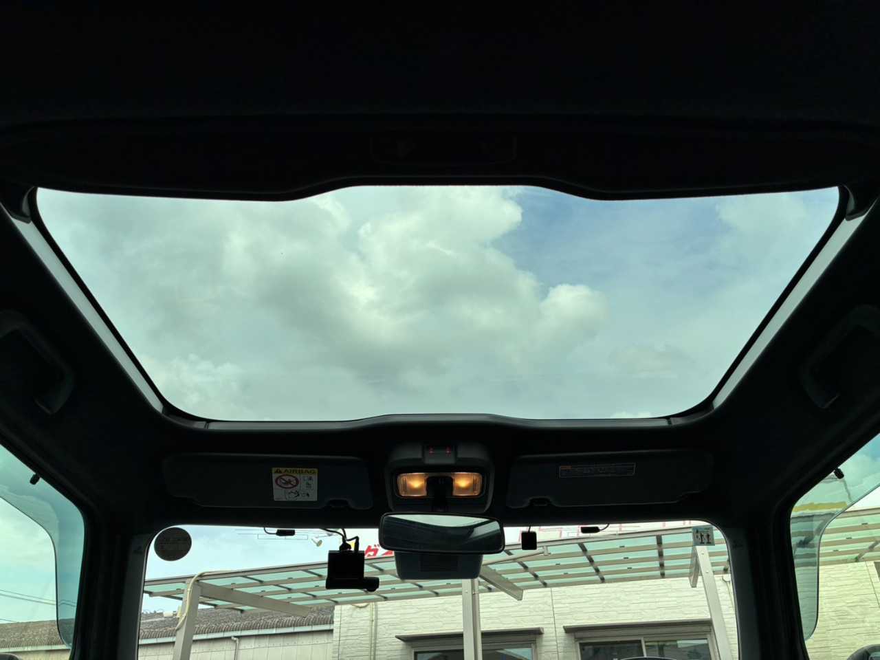 ダイハツ タフト