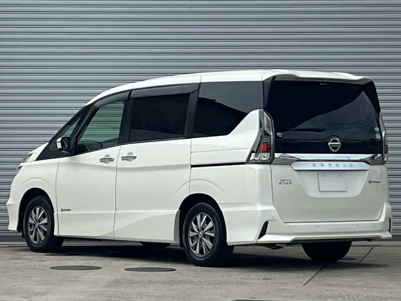 日産 セレナ