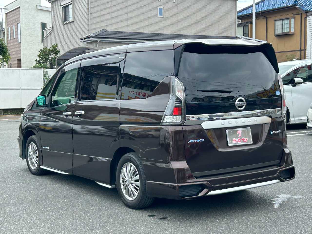 日産 セレナ