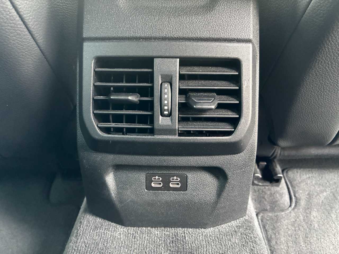 ＢＭＷ ＢＭＷ　２シリーズ　ＣＰ