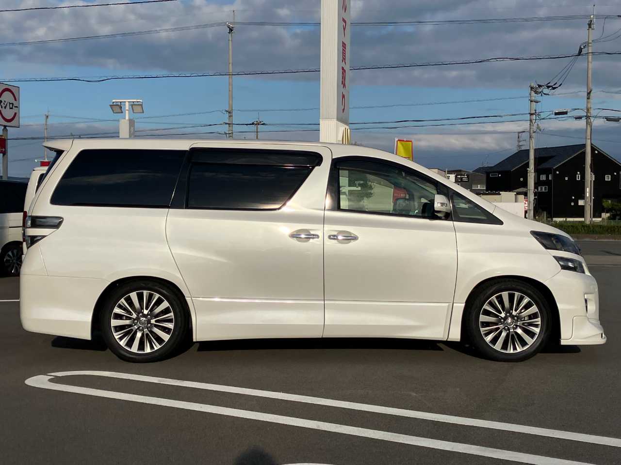 トヨタ ヴェルファイア