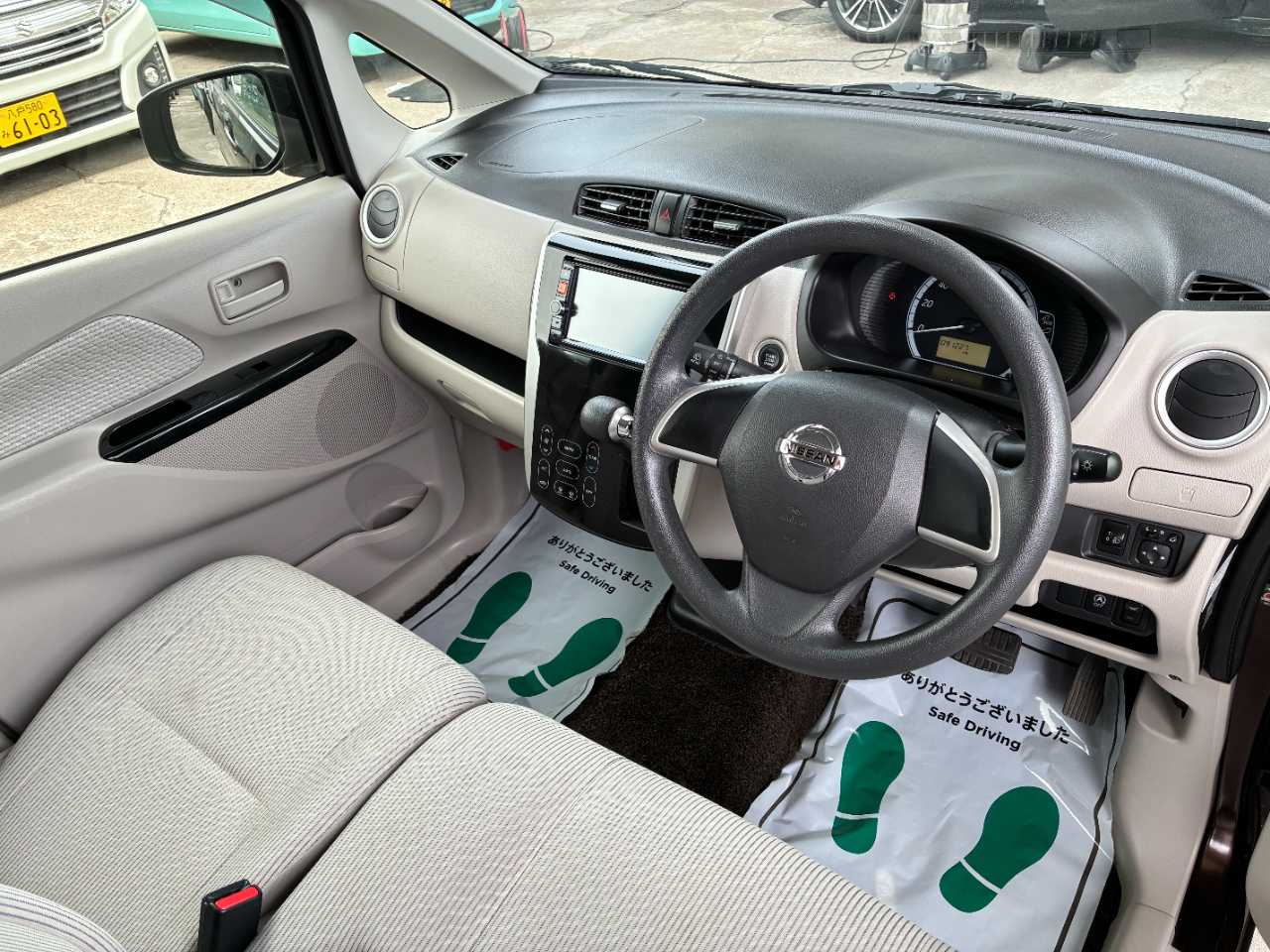 日産 デイズ