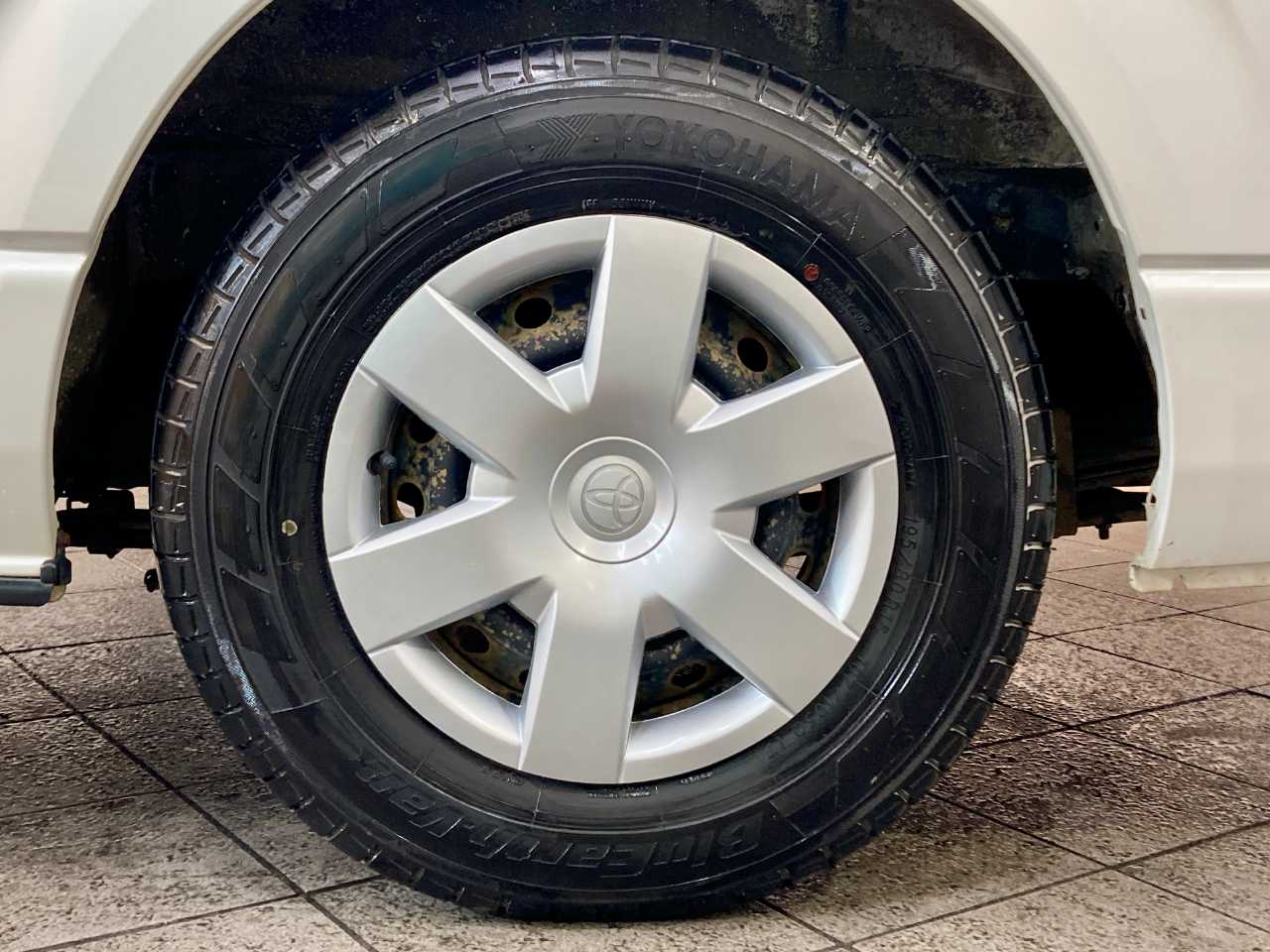 トヨタ ハイエースバン