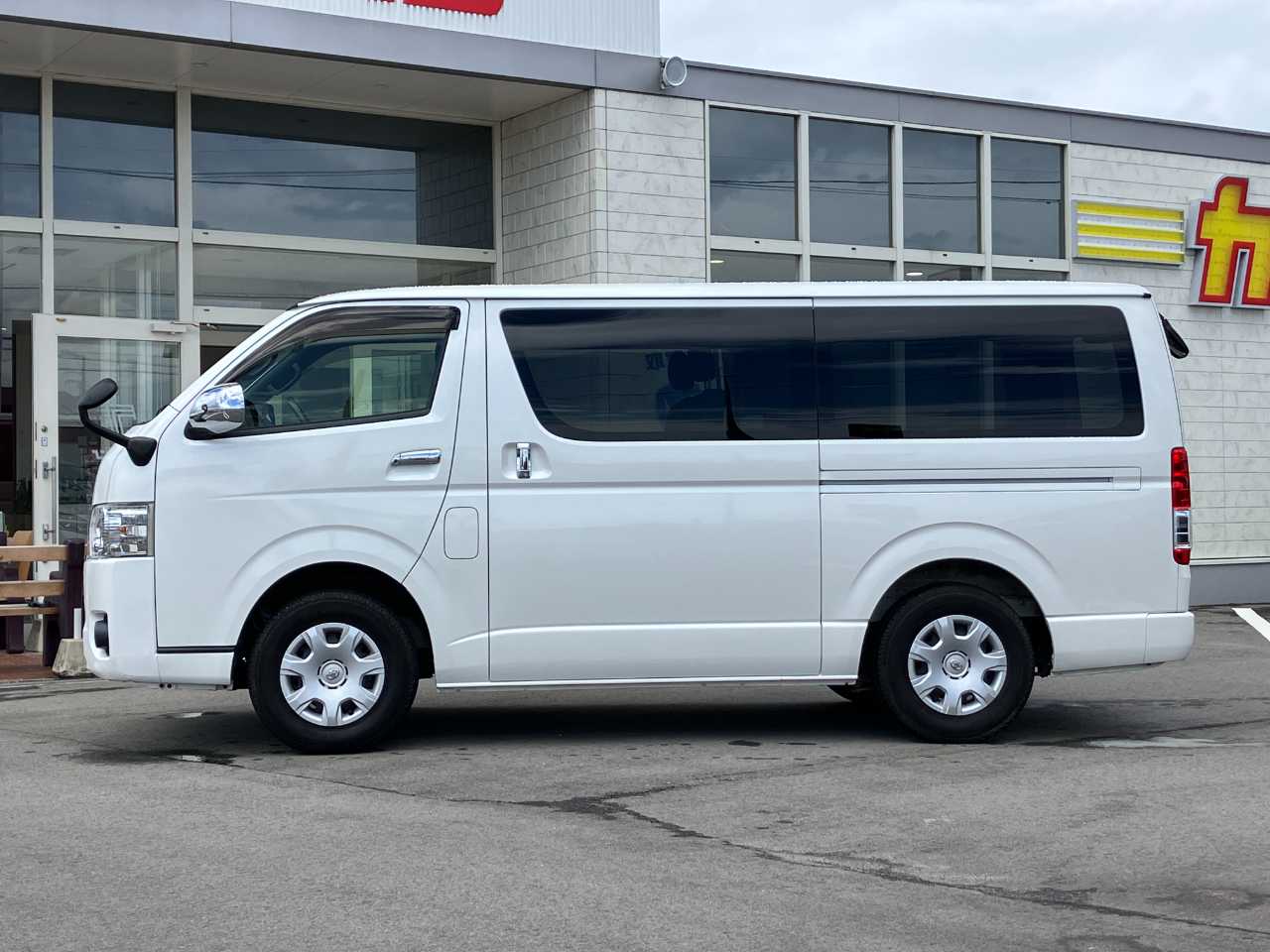 トヨタ ハイエースバン