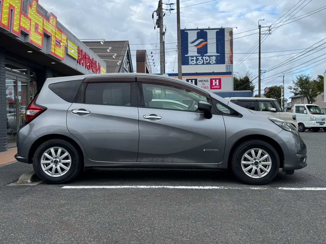 日産 ノート　ＨＢ