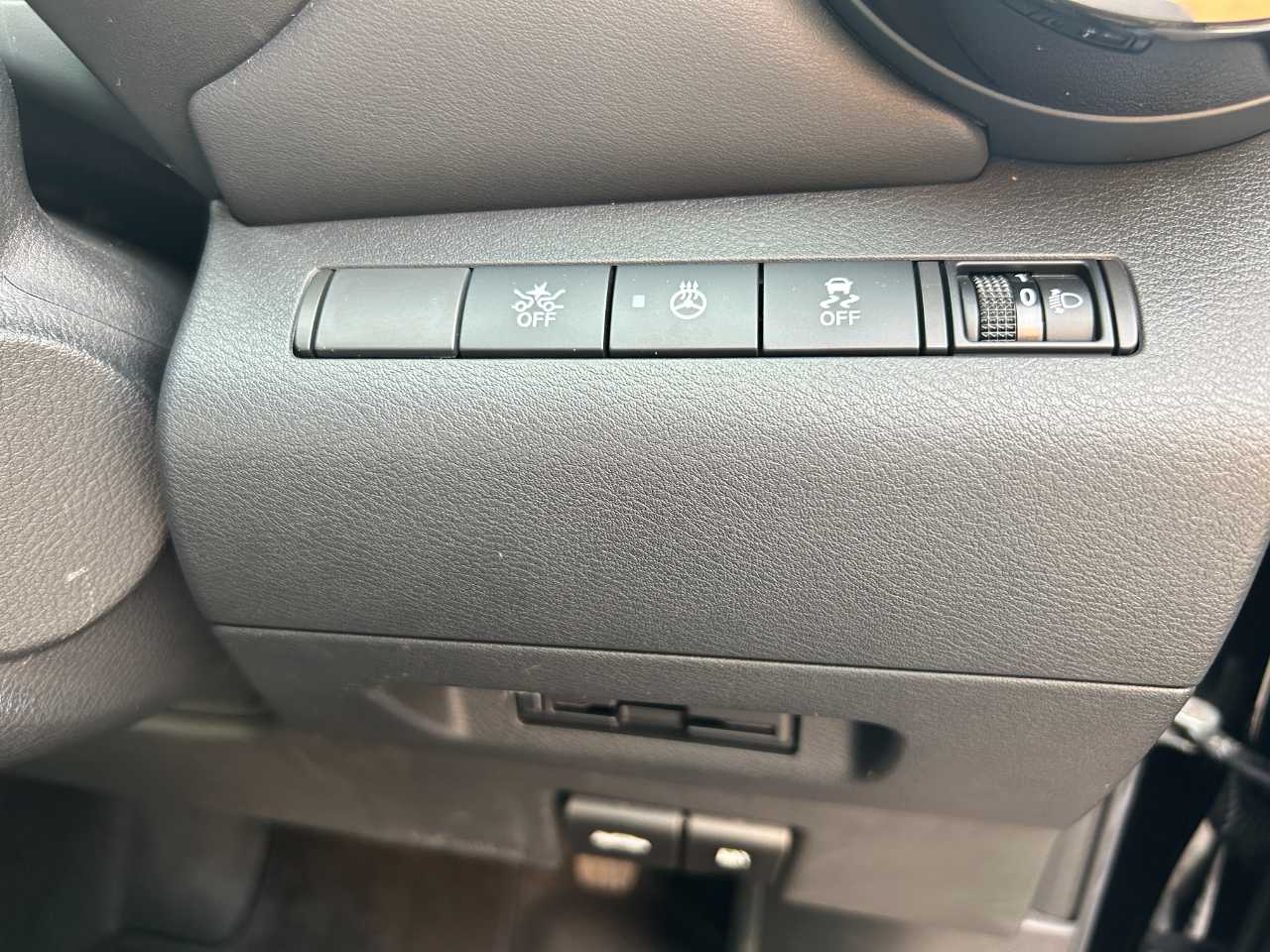 日産 ＫＩＣＫＳ