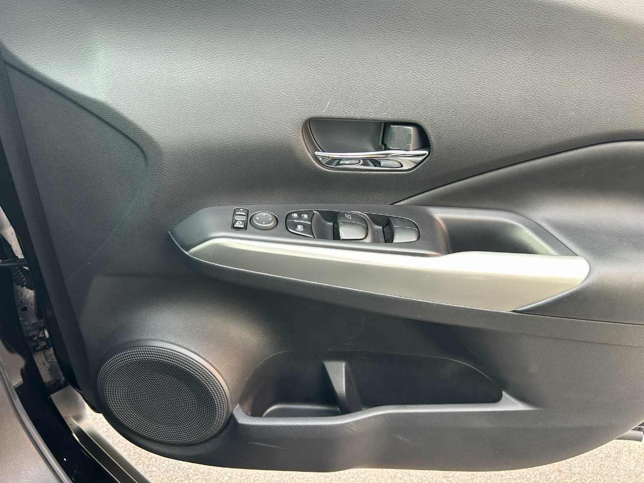日産 ＫＩＣＫＳ