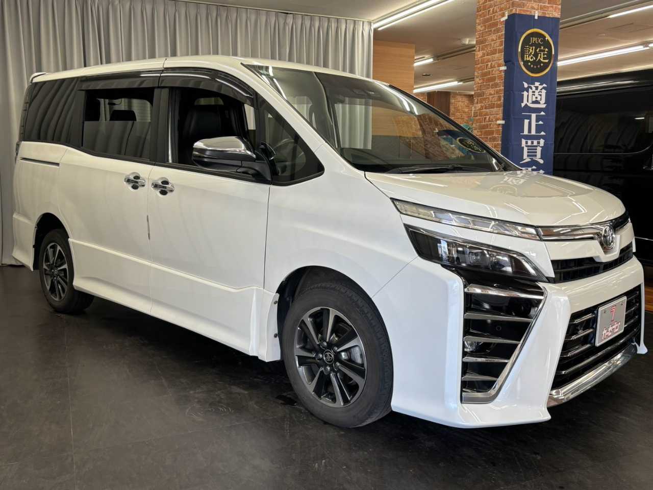 トヨタ ヴォクシー