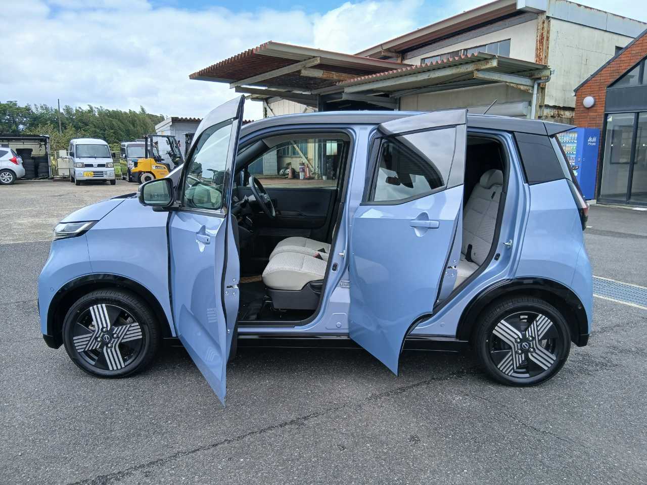日産 サクラ