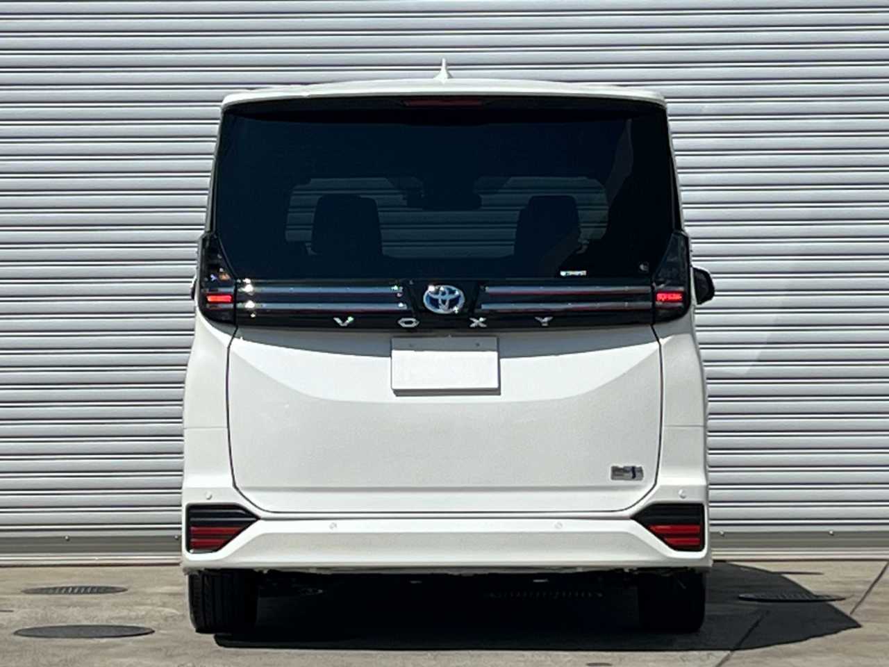 トヨタ ヴォクシー　ハイブリッド