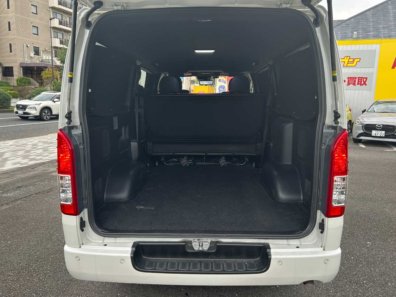 トヨタ ハイエースバン
