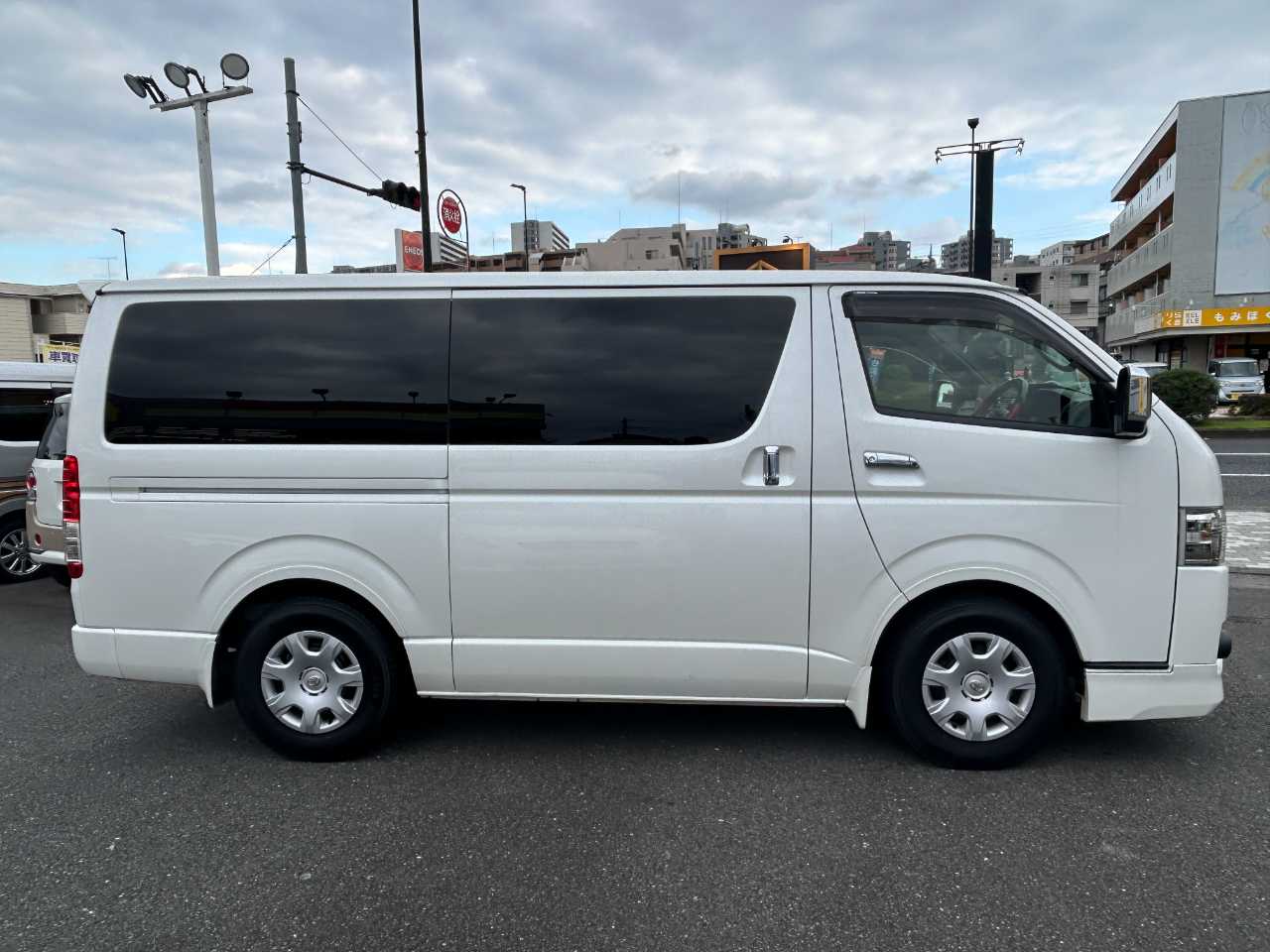 トヨタ ハイエースバン