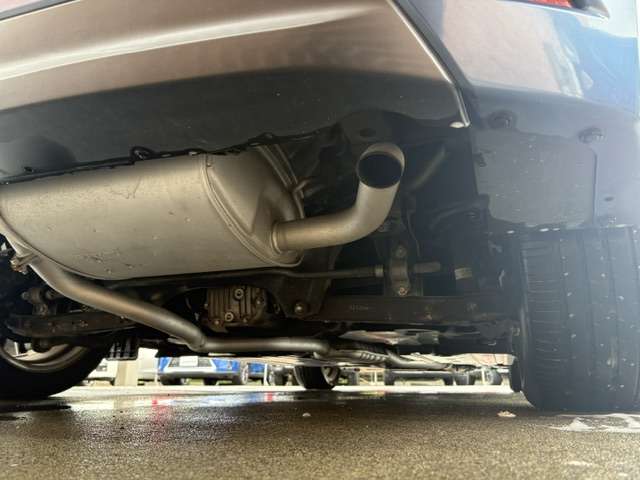 スバル インプレッサスポーツ　ハイブリッド