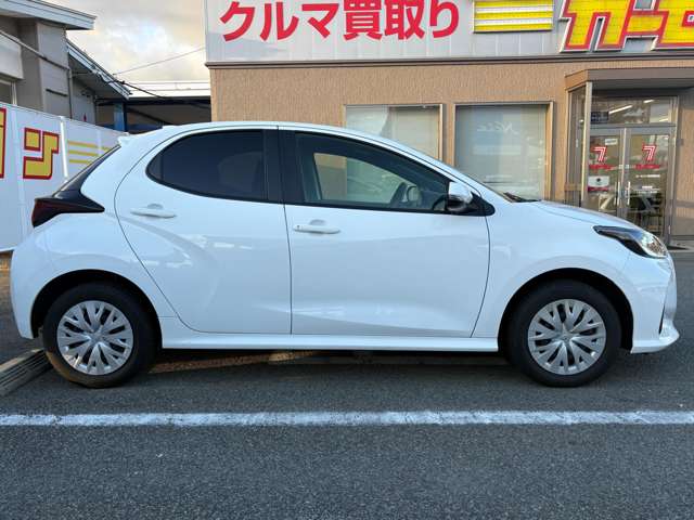 トヨタ ヤリス　ハイブリッド