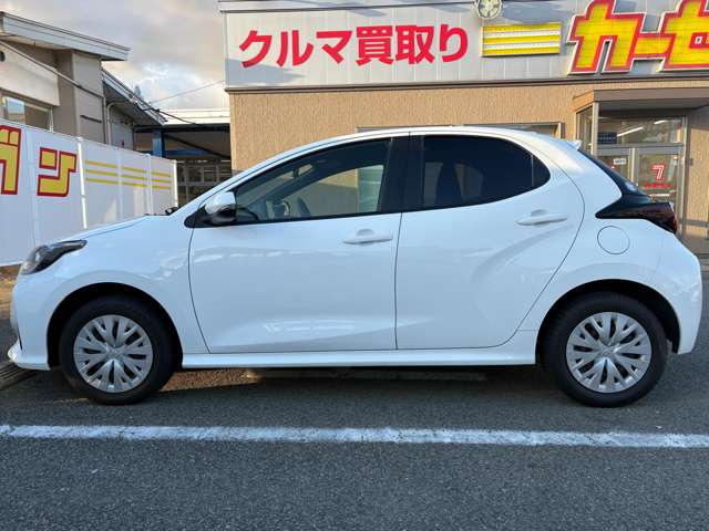 トヨタ ヤリス　ハイブリッド