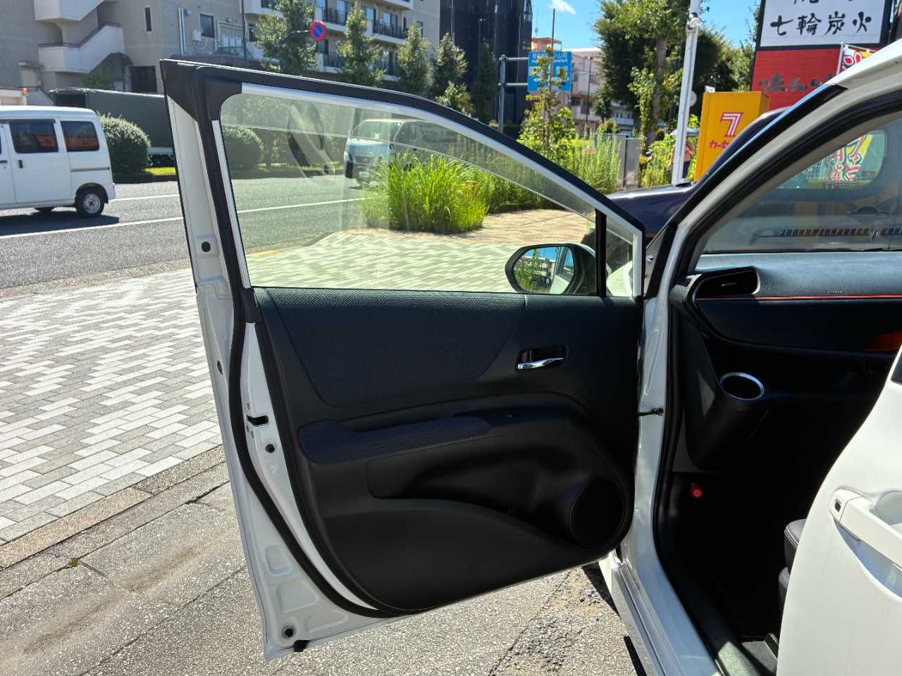 トヨタ シエンタ　ハイブリッド