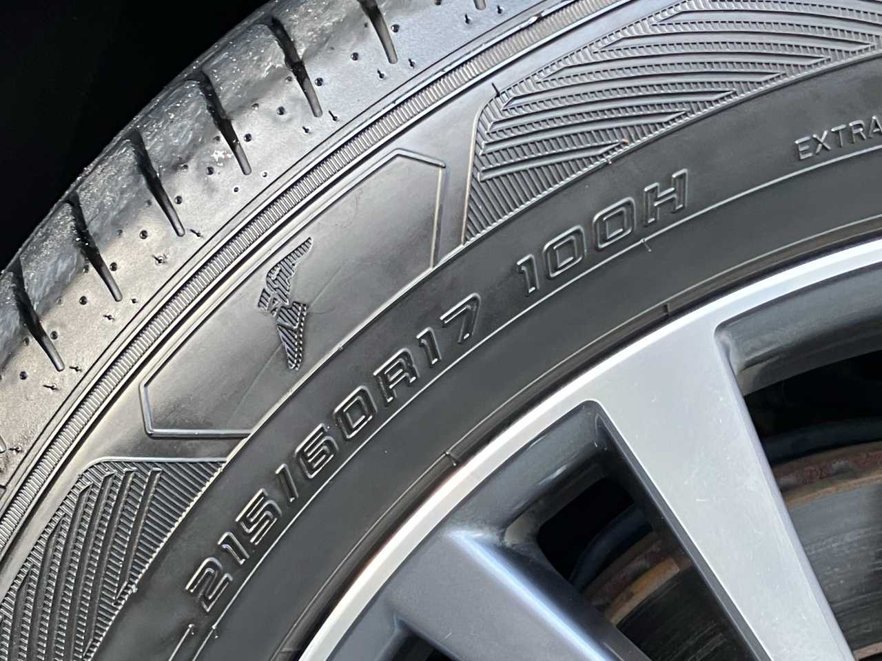トヨタ エスティマ　ハイブリッド