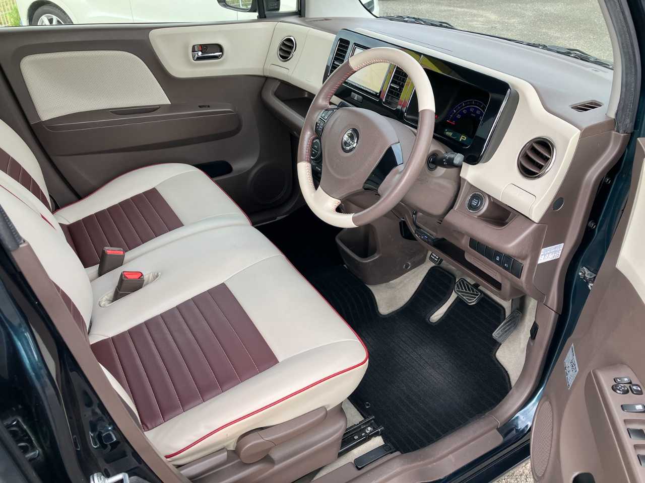 日産 モコ