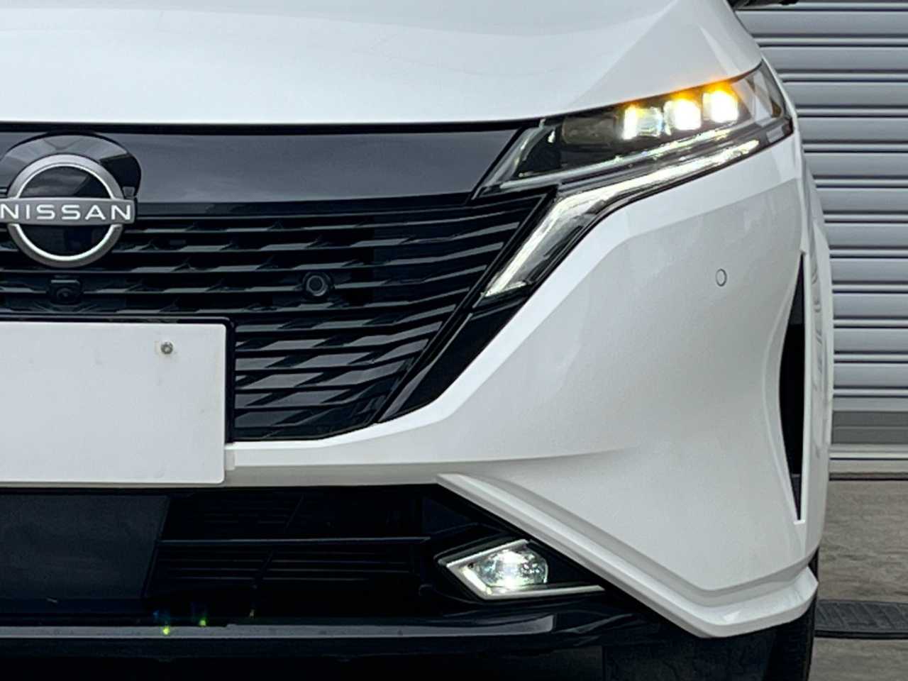 日産 オーラ