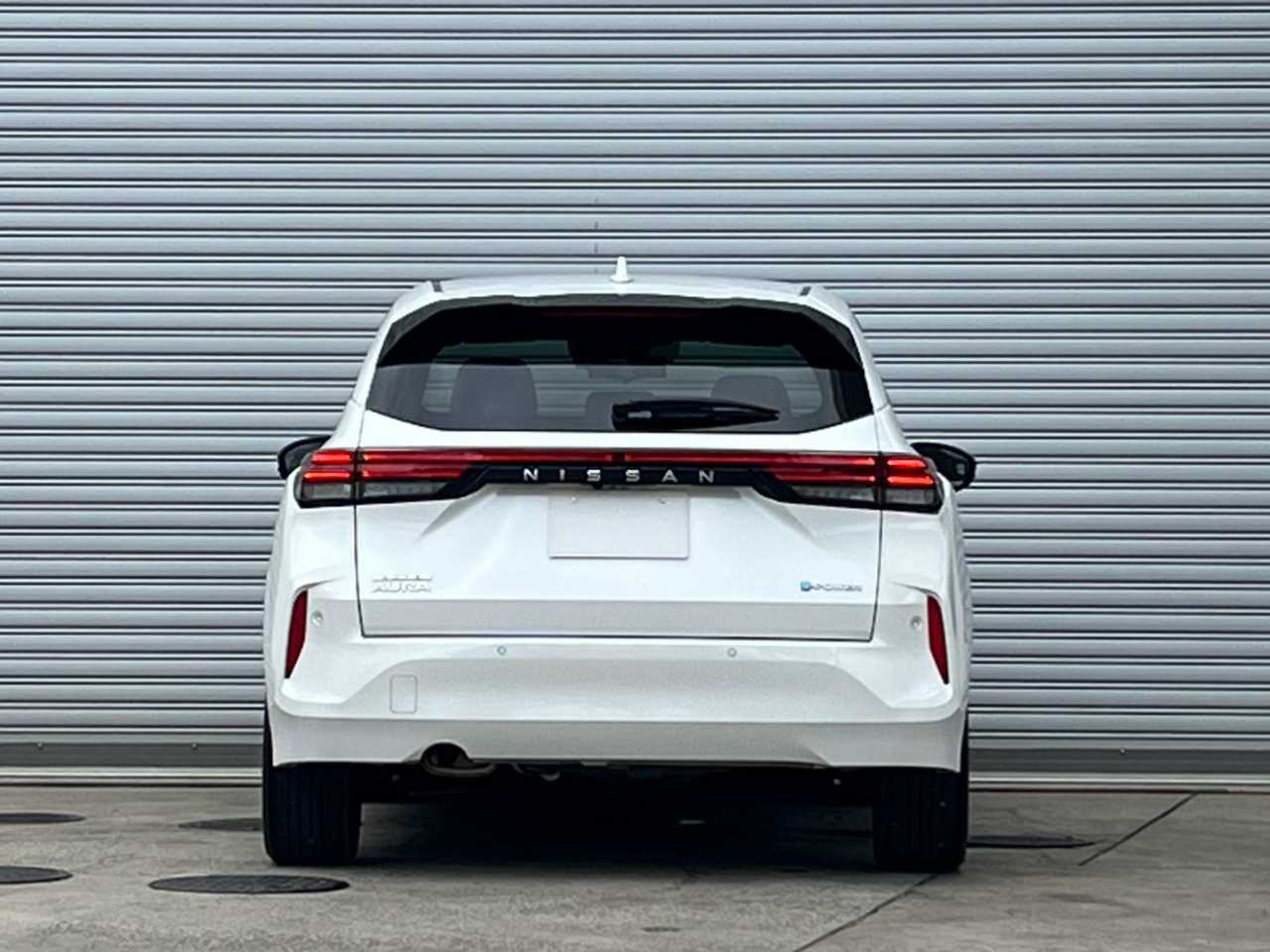 日産 オーラ