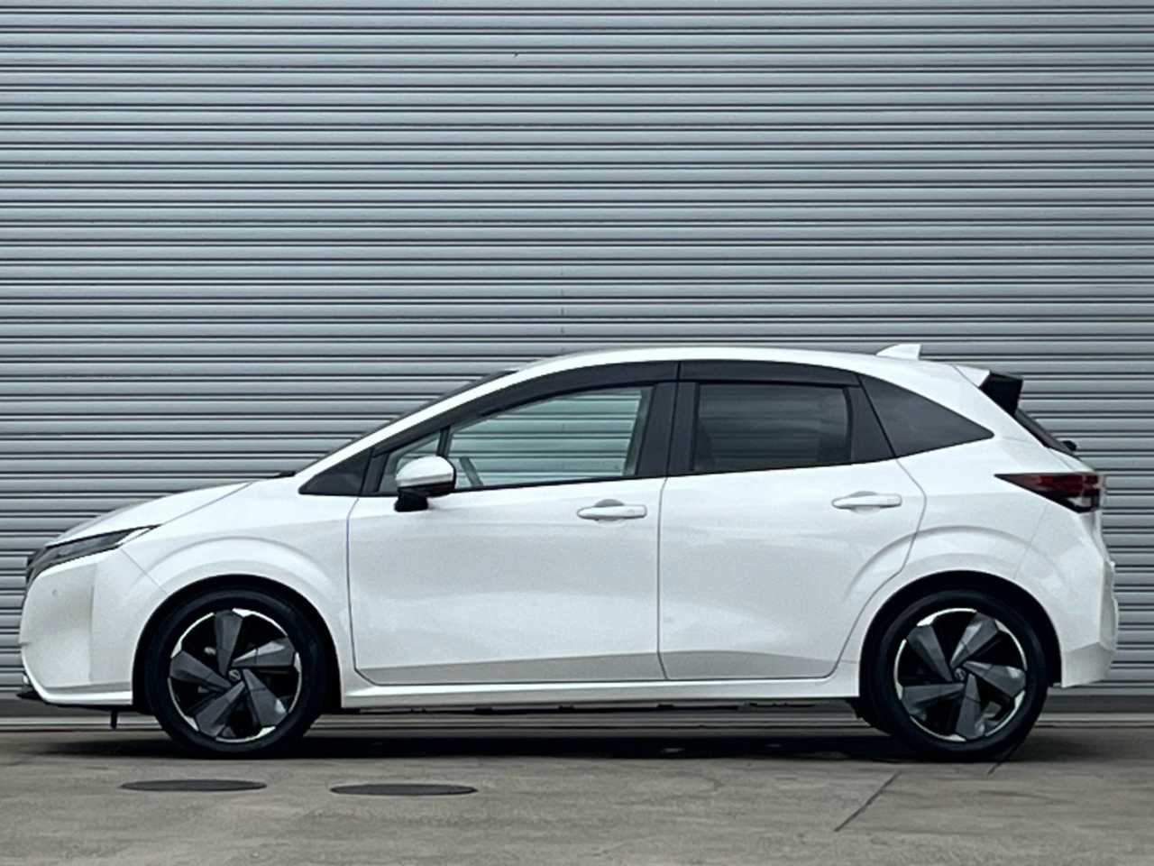 日産 オーラ
