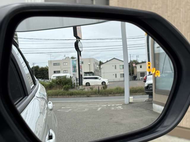 トヨタ カローラ　ツーリング　ハイブリッド