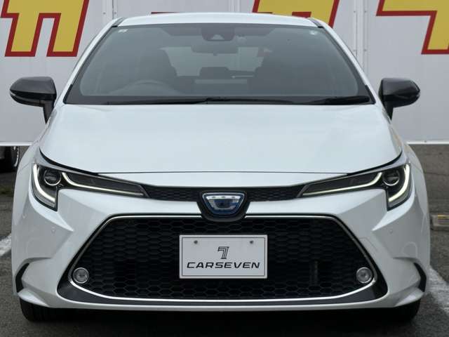 トヨタ カローラ　ツーリング　ハイブリッド